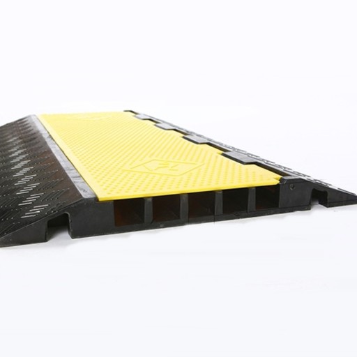 전기선 보호 방지턱